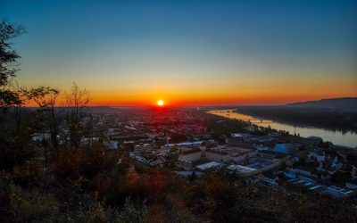 Zum Sonnenaufgang auf den Steiner Kreuzberg